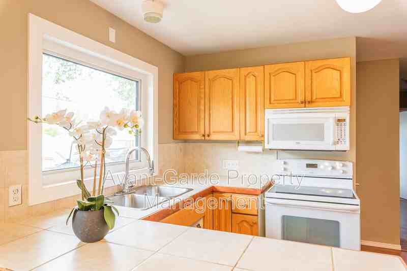 10803 50 Street Northwest - Photo 7 of 35