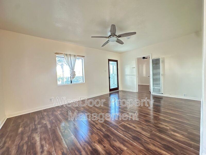 6204 Gretna Avenue - Photo 6 of 18