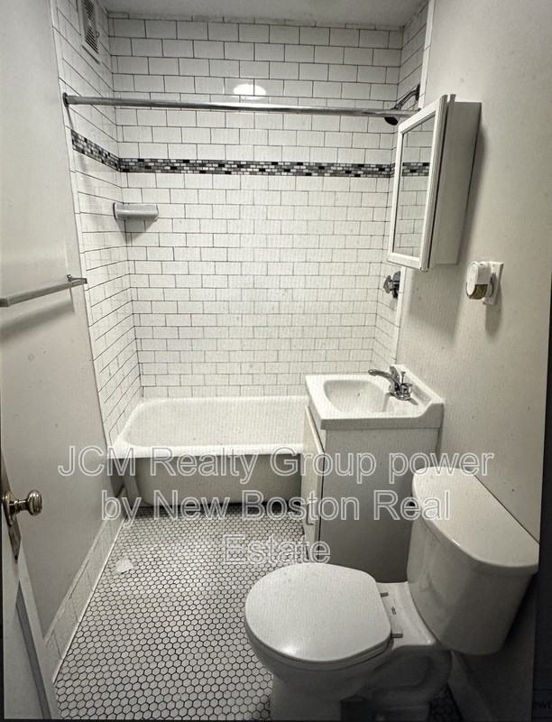 192 Washington Street #205-2ndFL - Photo 3 of 5