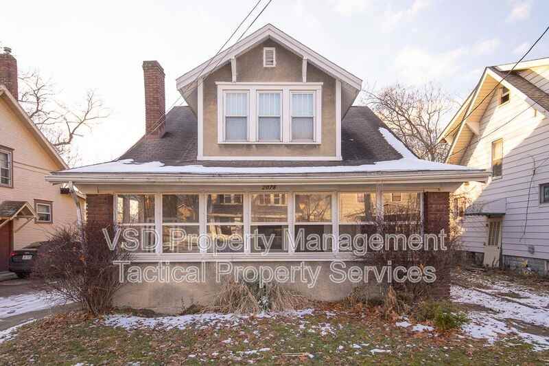 2078 18th Street Southwest