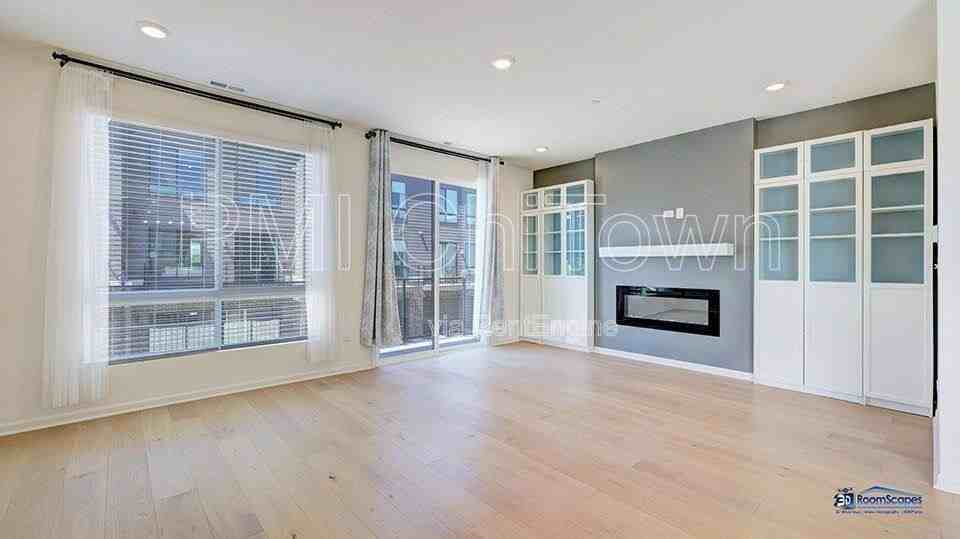 2326 Venture Dr - Photo 3 of 10