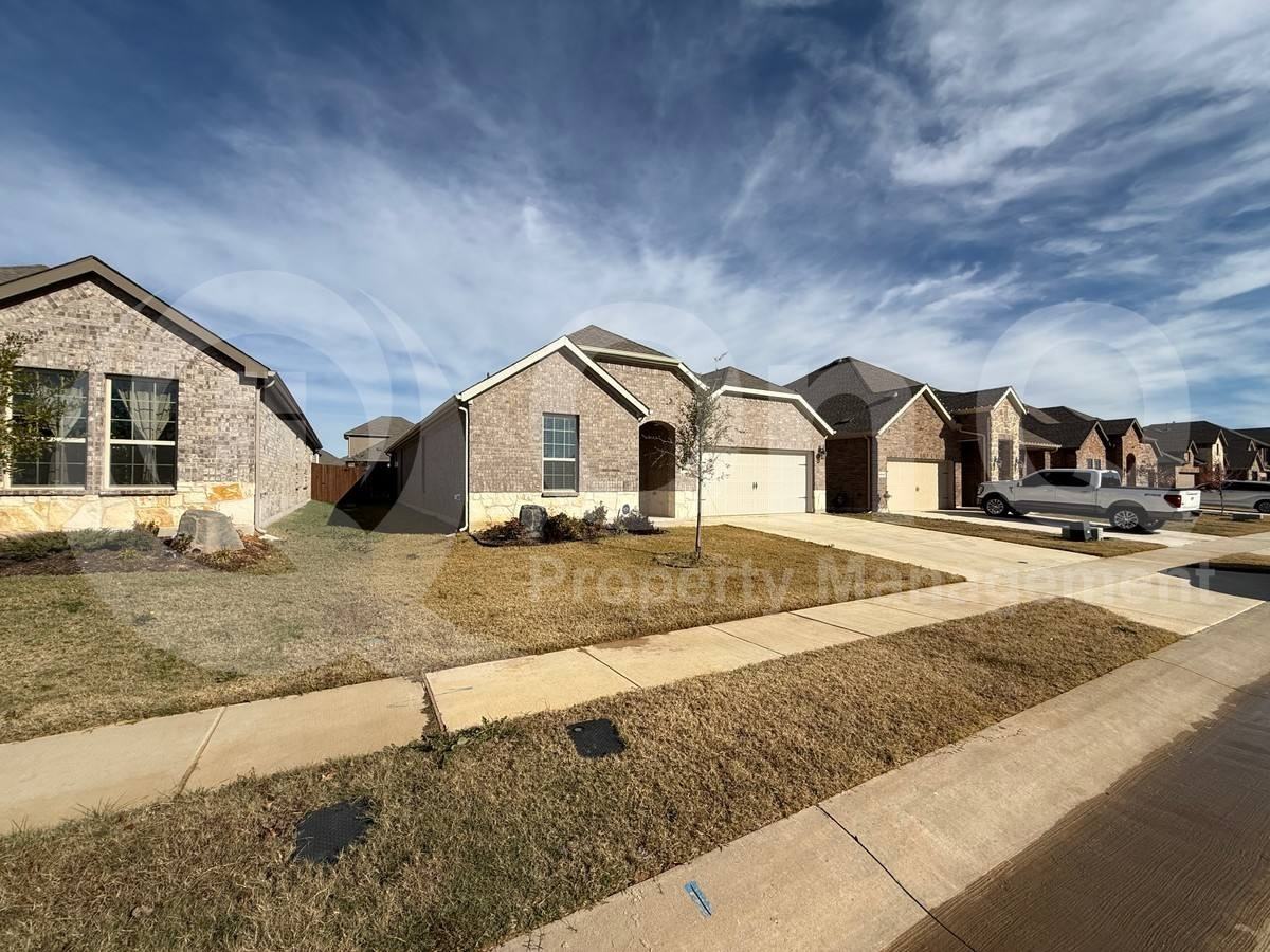9909 Gray Barrel Dr - Photo 2 of 10