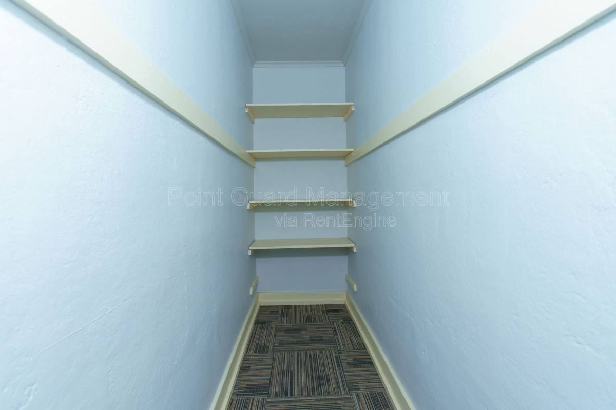 N Fairmount Ave #206 - Photo 2 of 10