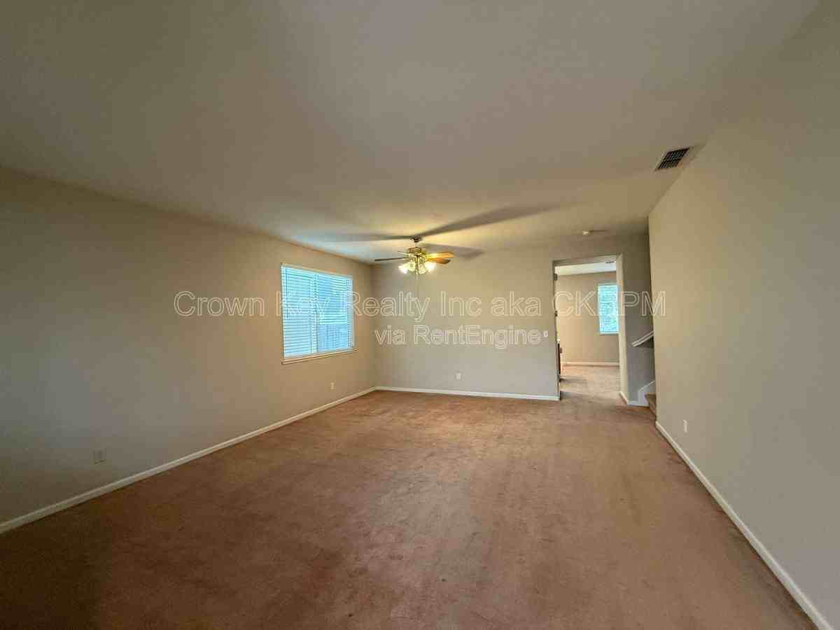 4552 Morning Brook Lane - Photo 3 of 10