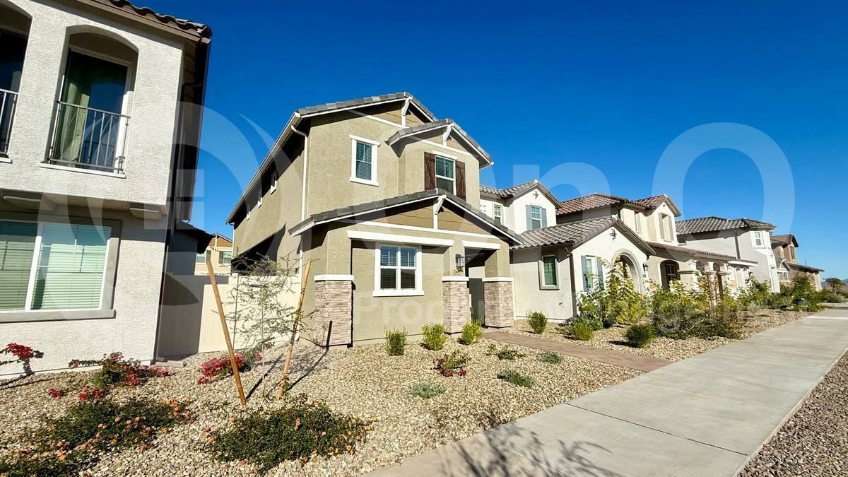 24637 N 164th Dr - Photo 3 of 10