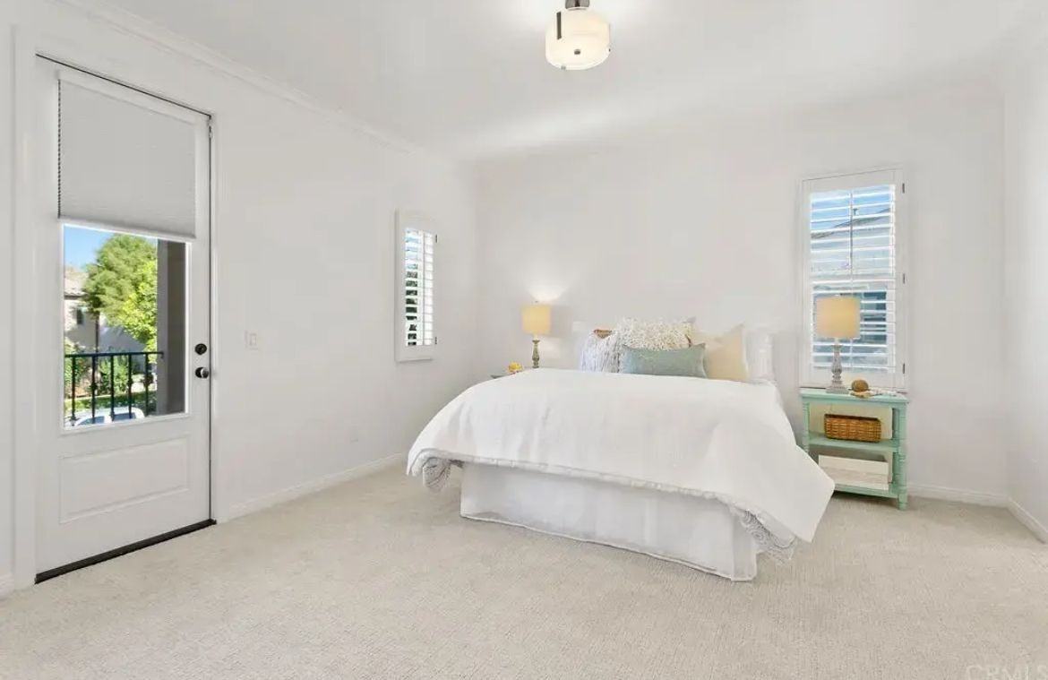 8381 Edgewood Street - Photo 3 of 9