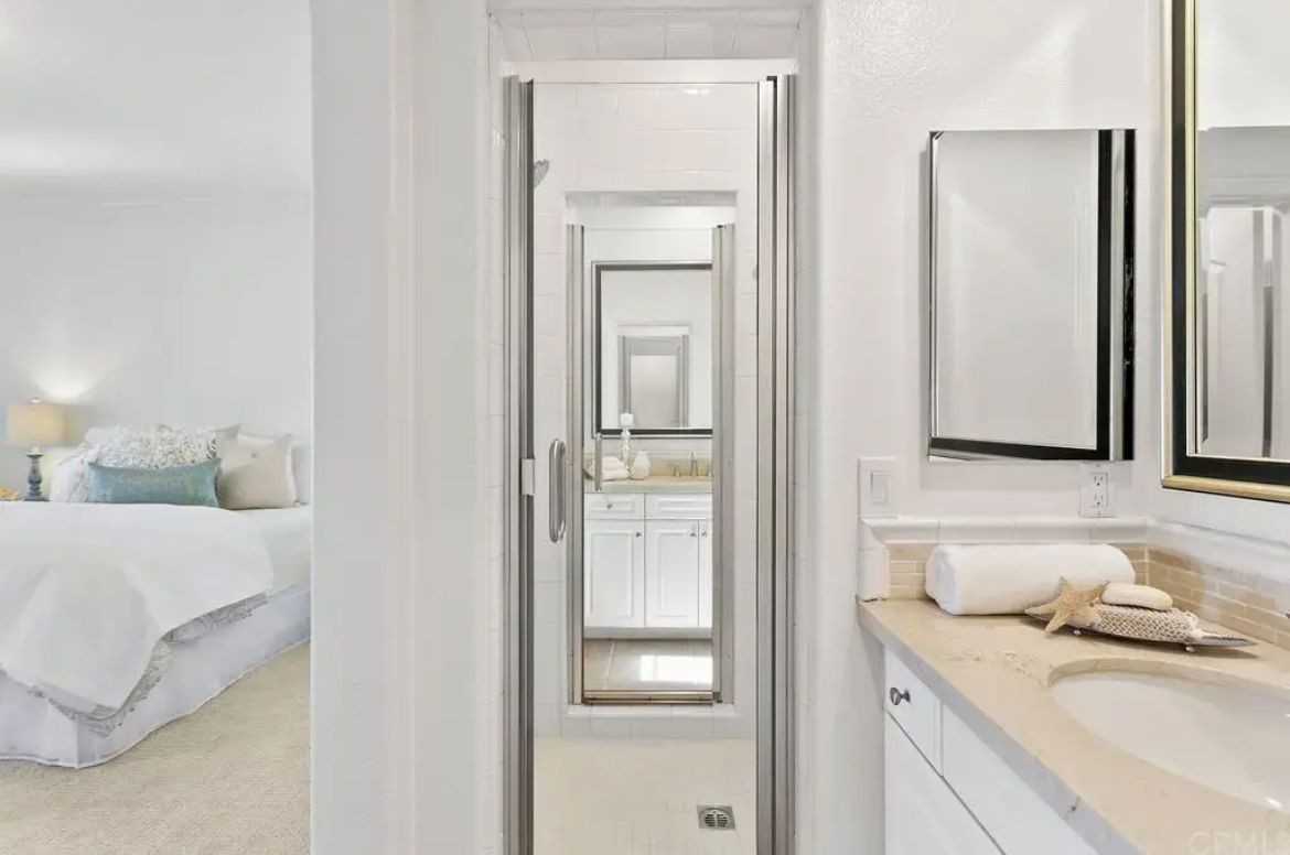 8381 Edgewood Street - Photo 4 of 9