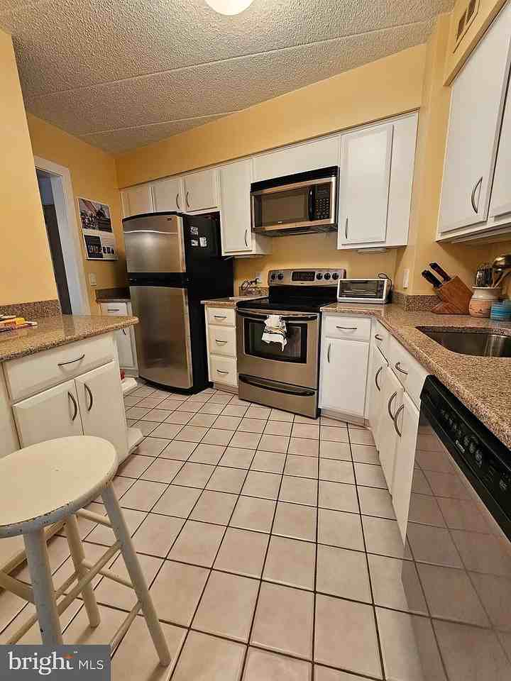 100 Severn Avenue - Photo 2 of 16