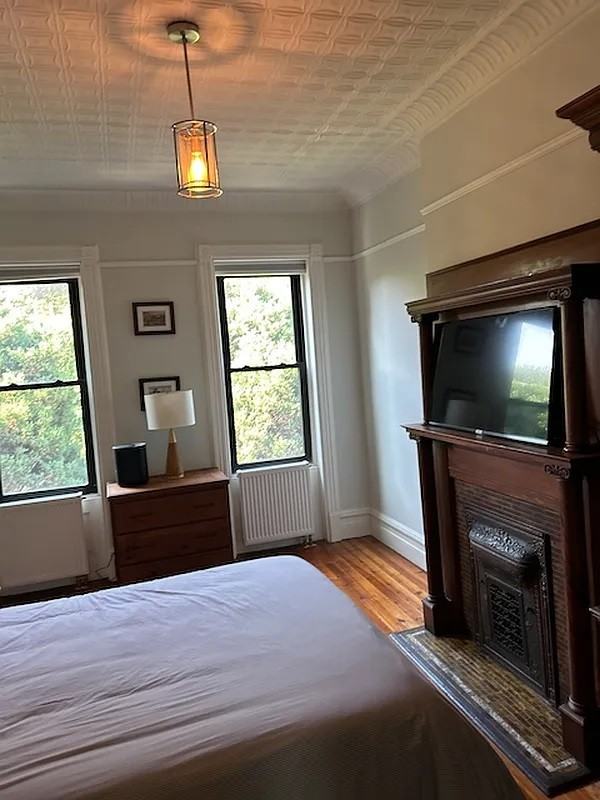 438 37th Street - Photo 3 of 3