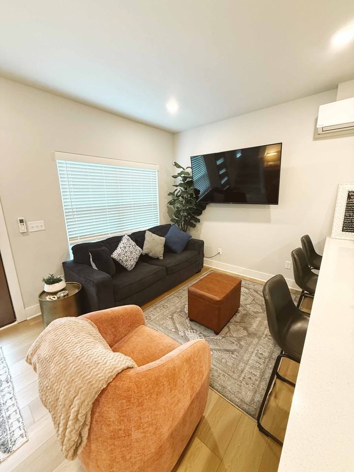 1530 West Cato Springs Road #NA - Photo 5 of 15