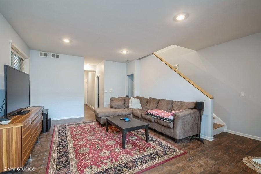 1508 West Erie Street #1 - Photo 5 of 14