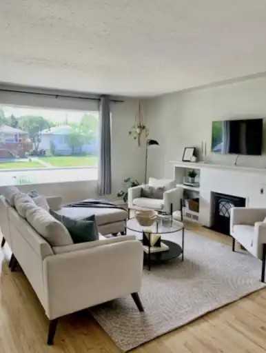 1505 14 Avenue S - Photo 4 of 18