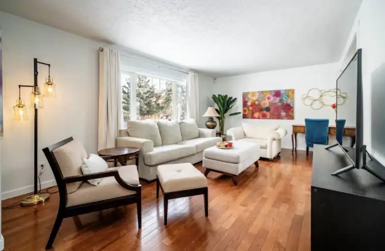 4631 45 Street - Photo 3 of 16