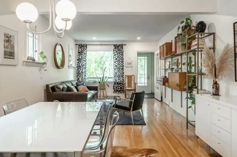 702 Albert Avenue - Photo 3 of 11