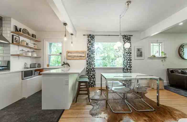 702 Albert Avenue - Photo 6 of 11