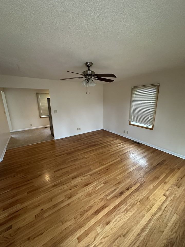 4911 Sunset Drive #NA - Photo 2 of 13