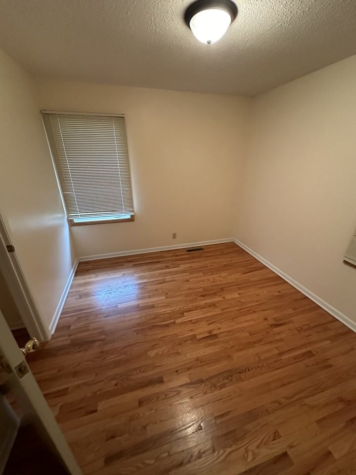 4911 Sunset Drive #NA - Photo 6 of 13