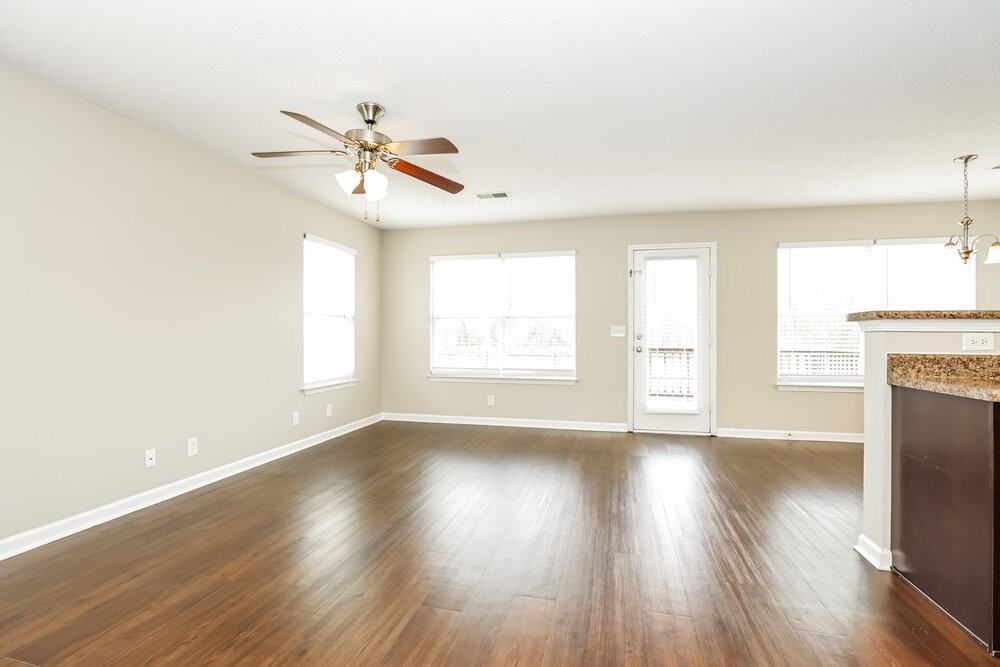 1804 Alysheba Run - Photo 5 of 17