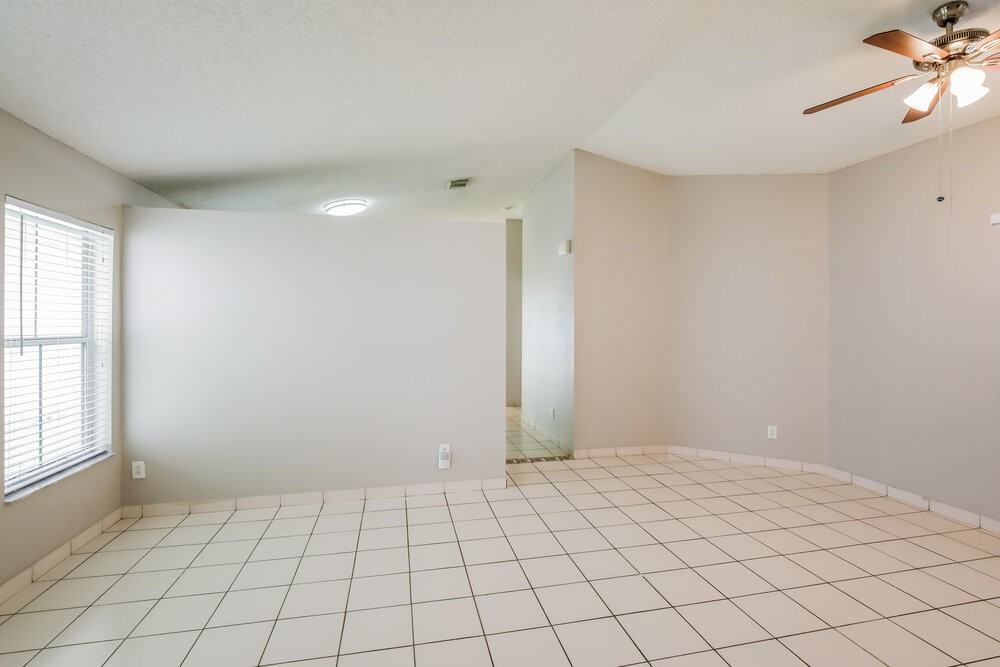 7507 Northwest 3rd Court - Photo 3 of 16