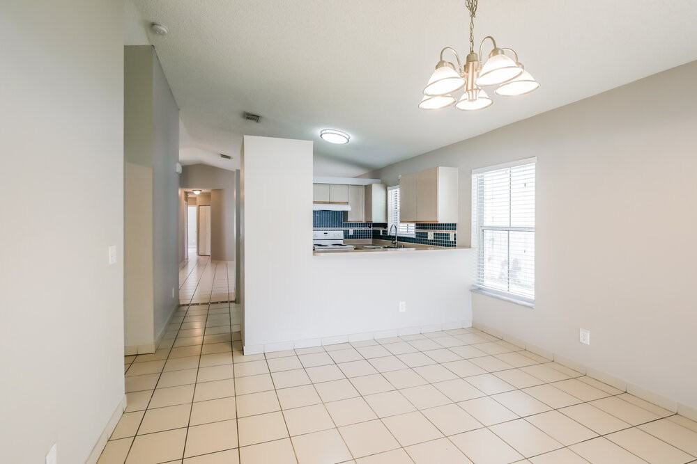 7507 Northwest 3rd Court - Photo 7 of 16