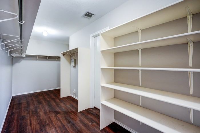 17509 Kessler Drive - Photo 2 of 33