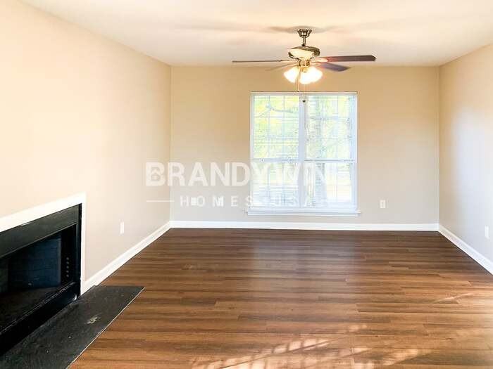 425 Hannah Drive - Photo 3 of 22