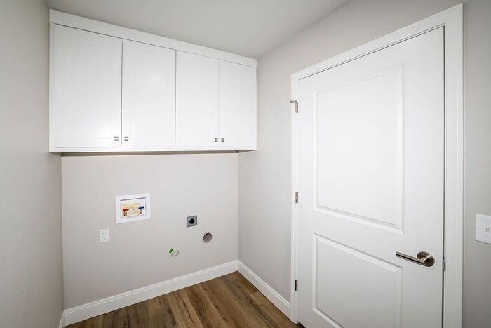 4707 Carmel Avenue - Photo 5 of 19