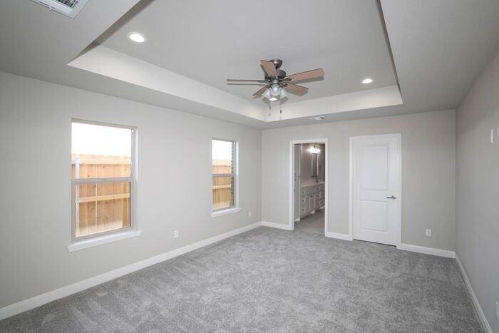 4707 Carmel Avenue - Photo 7 of 19