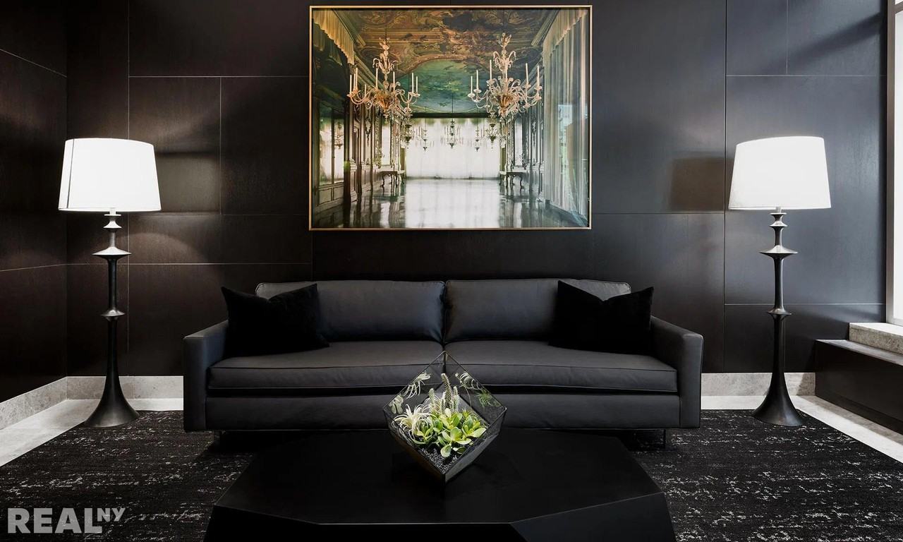 Gold Street #4810 - Photo 2 of 17