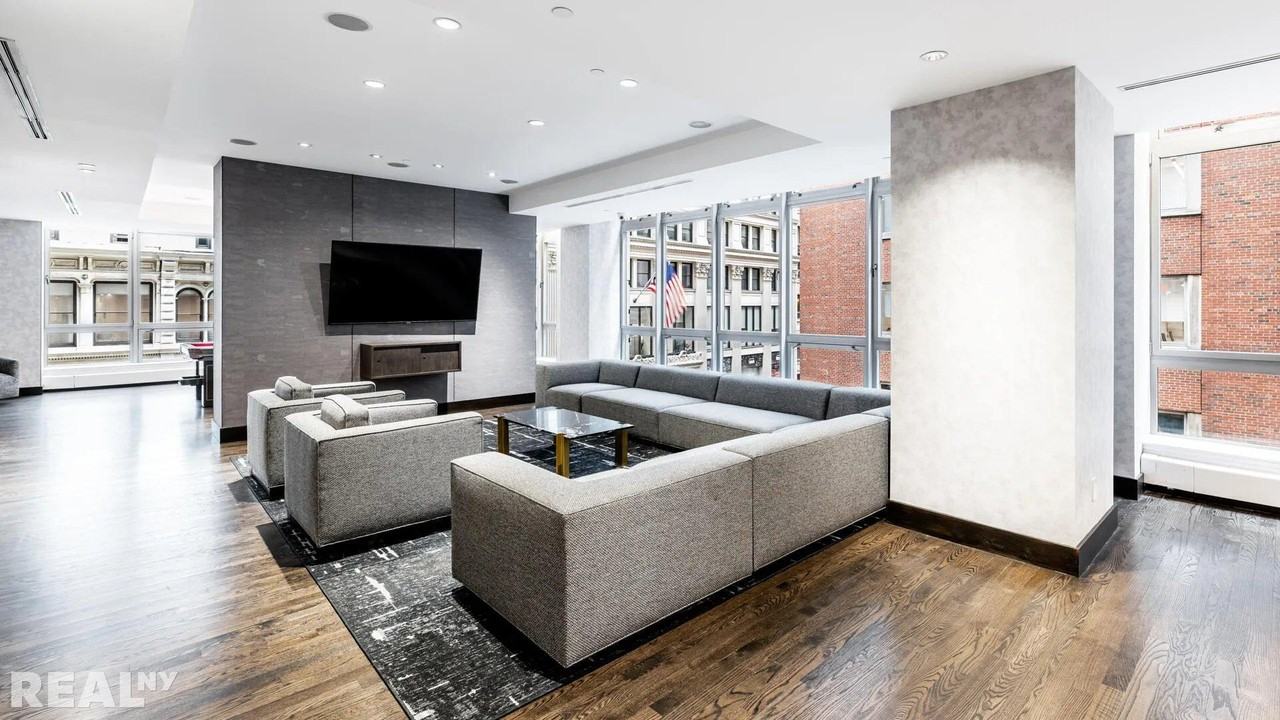 Gold Street #4810 - Photo 6 of 17