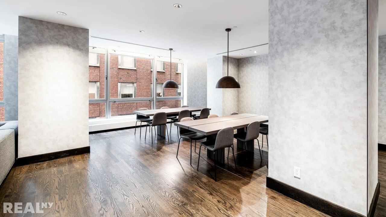 Gold Street #4810 - Photo 7 of 17