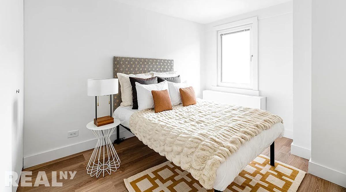 East 34th Street #6E - Photo 2 of 3