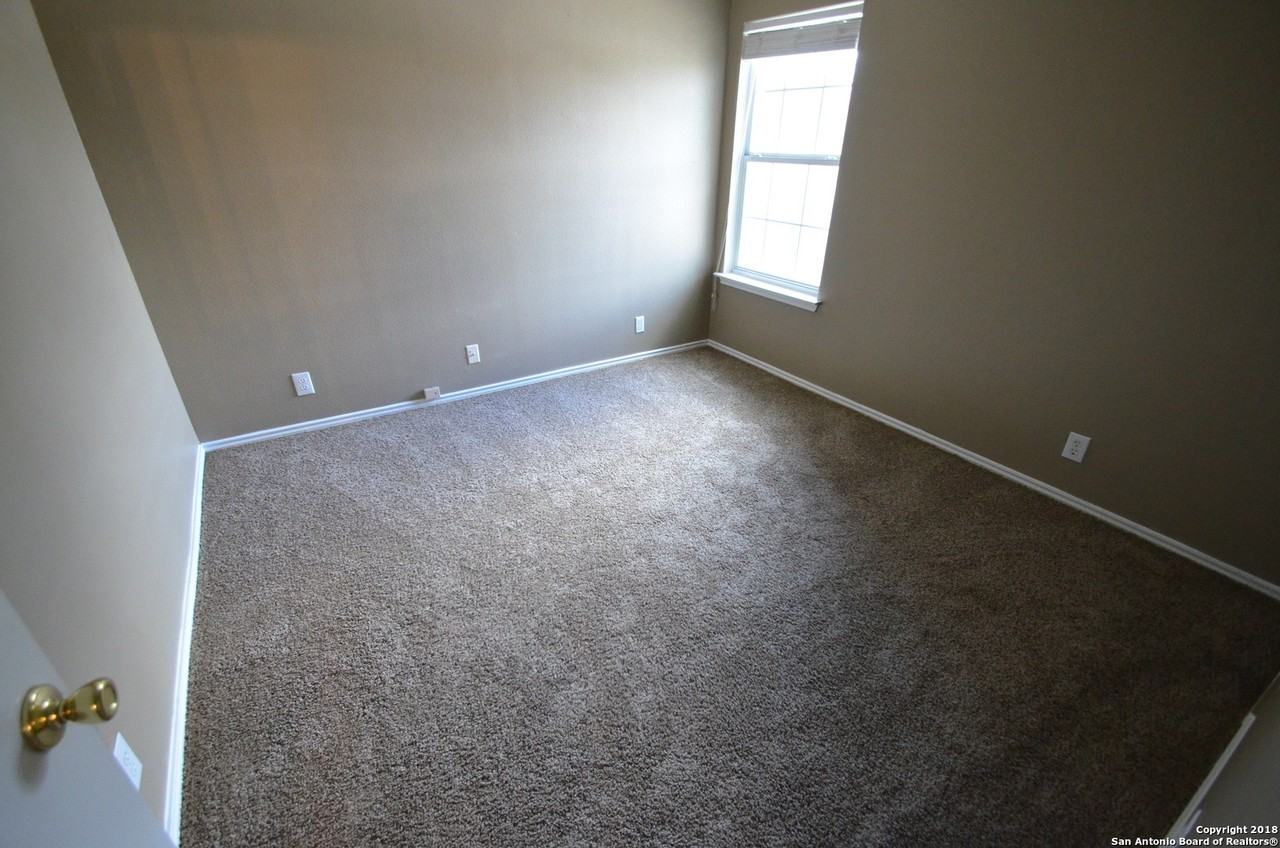 9139 Laguna Hill - Photo 6 of 7