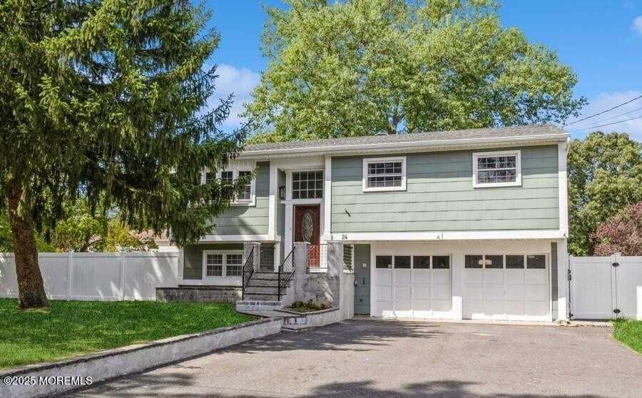 24 Layton Avenue - Photo 2 of 25