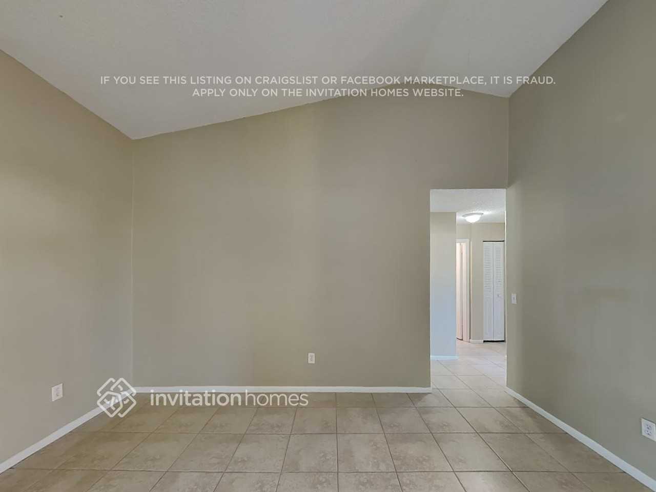 9664 Carousel Cir S - Photo 3 of 18