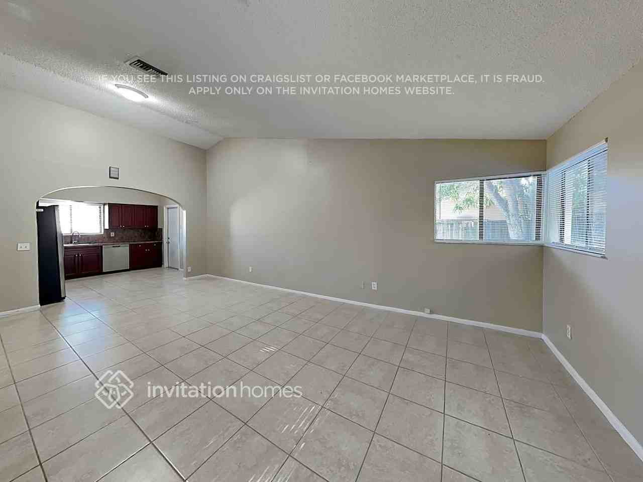 9664 Carousel Cir S - Photo 4 of 18