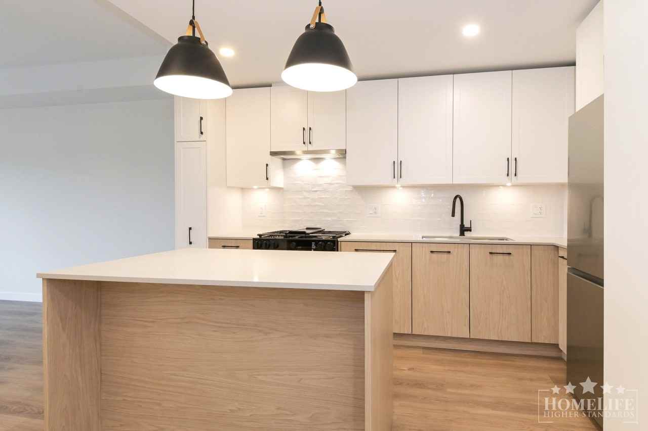 Aldergrove Town Centre Dr - Photo 7 of 14