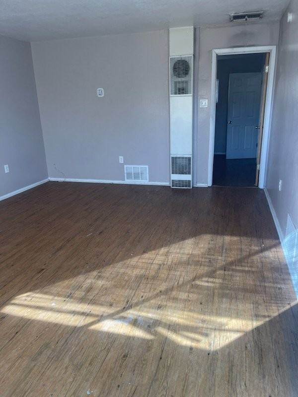 304 Charleston Street Northeast #3 - Photo 6 of 8