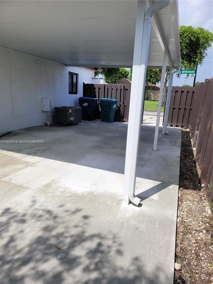 8900 Southwest 5th Terrace #8900 - Photo 2 of 15