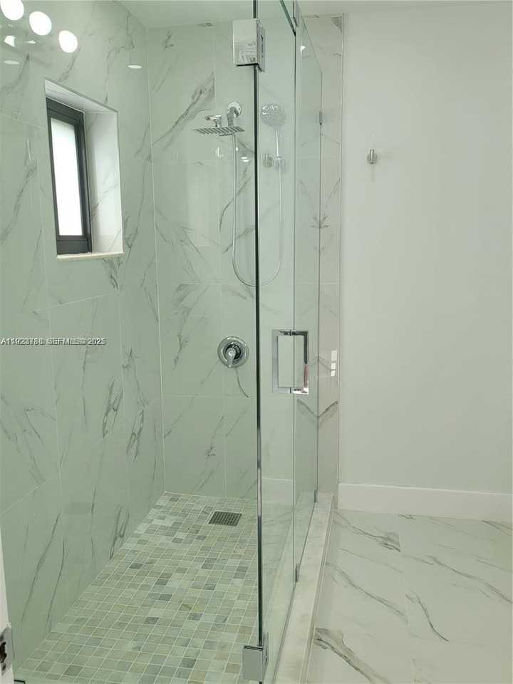 8900 Southwest 5th Terrace #8900 - Photo 4 of 15