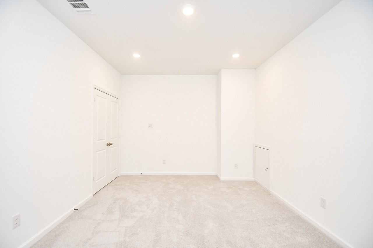 5624 Forest Cove Dr #5624