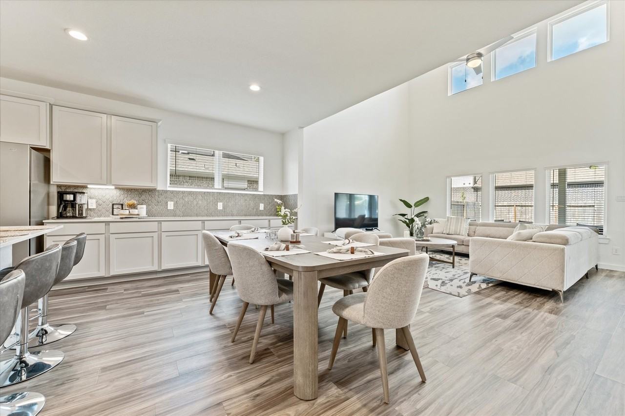 10212 Prairie Creek Lane #10212 - Photo 4 of 41