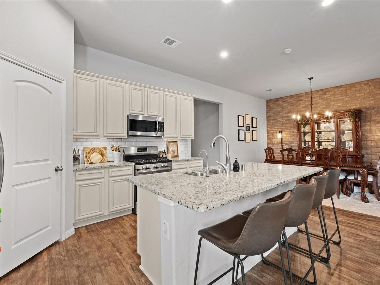 14381 White Top Peak Court #14381 - Photo 2 of 39