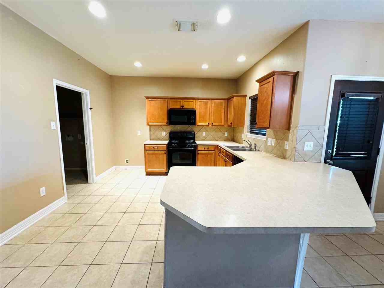 12810 Gable Wind Mill Lane #12810 - Photo 4 of 14