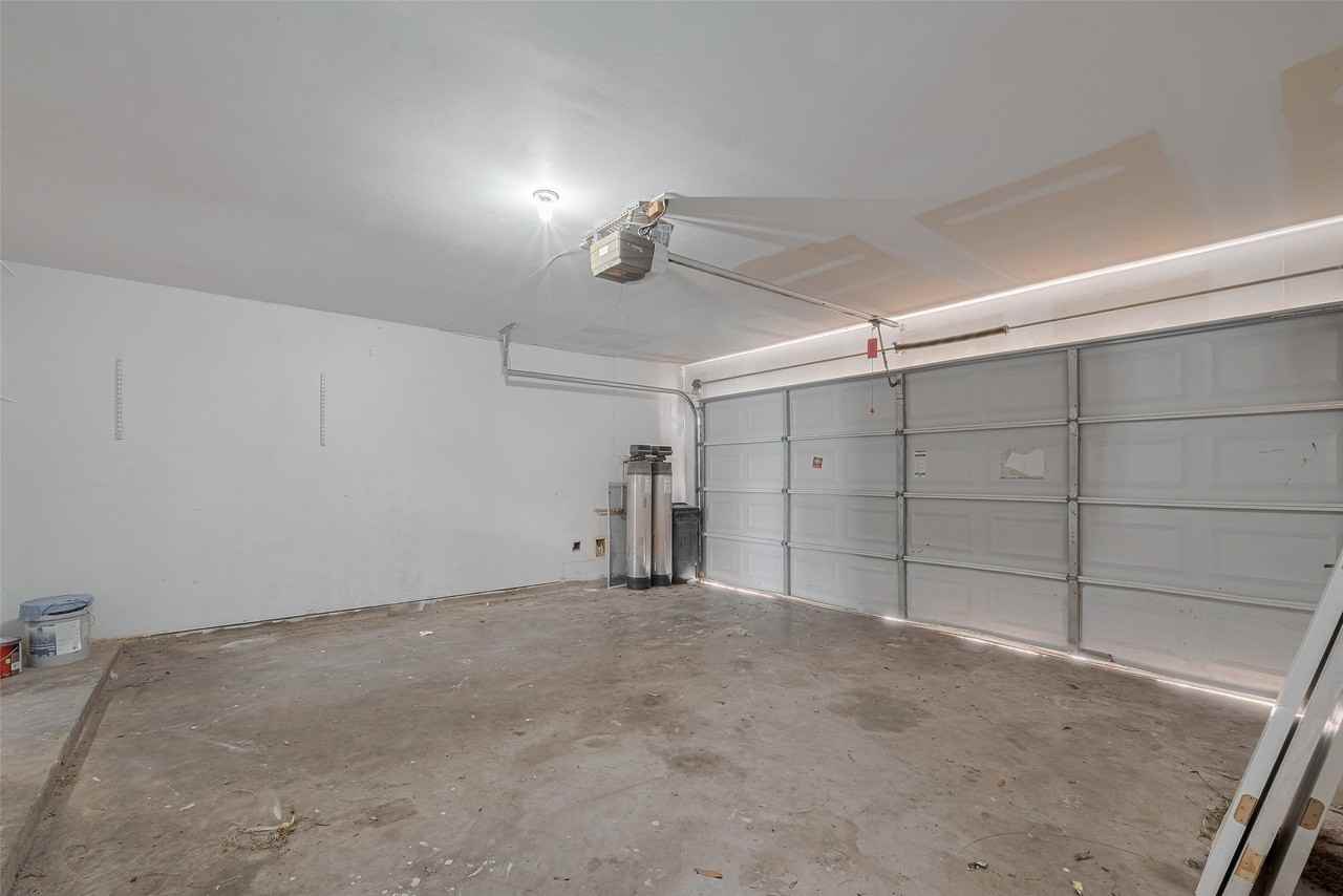 9926 Myrtle Field Lane #9926 - Photo 6 of 34