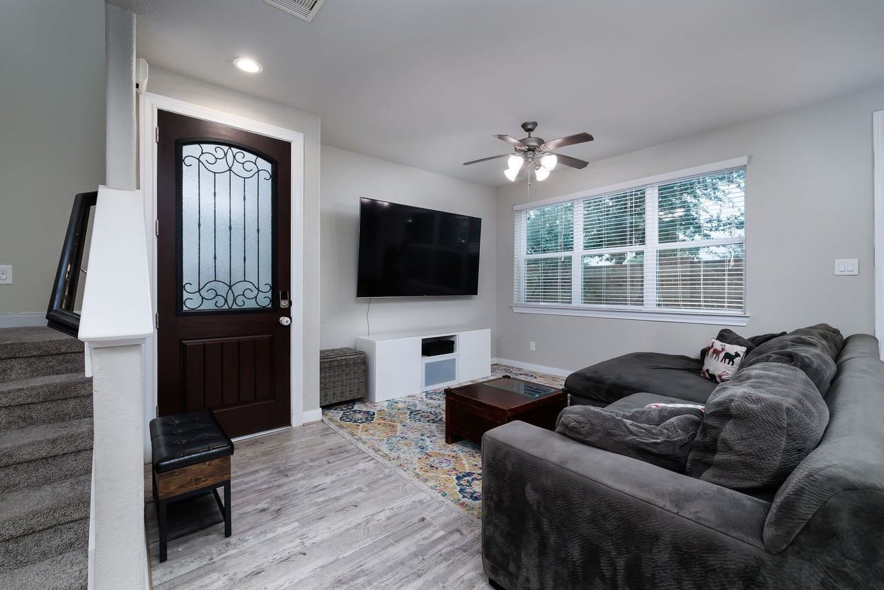 10002 Waving Grain Ln #10002 - Photo 3 of 35