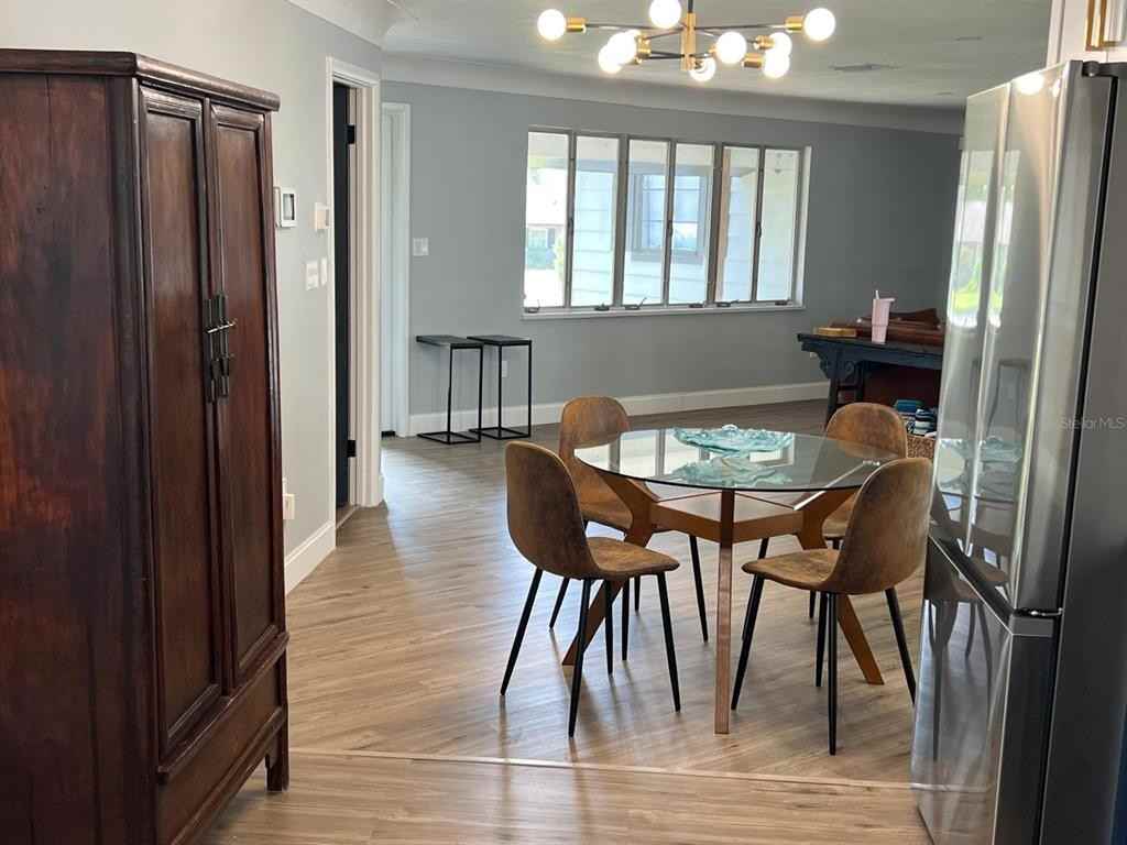 905 West 11th Avenue #905 - Photo 3 of 25