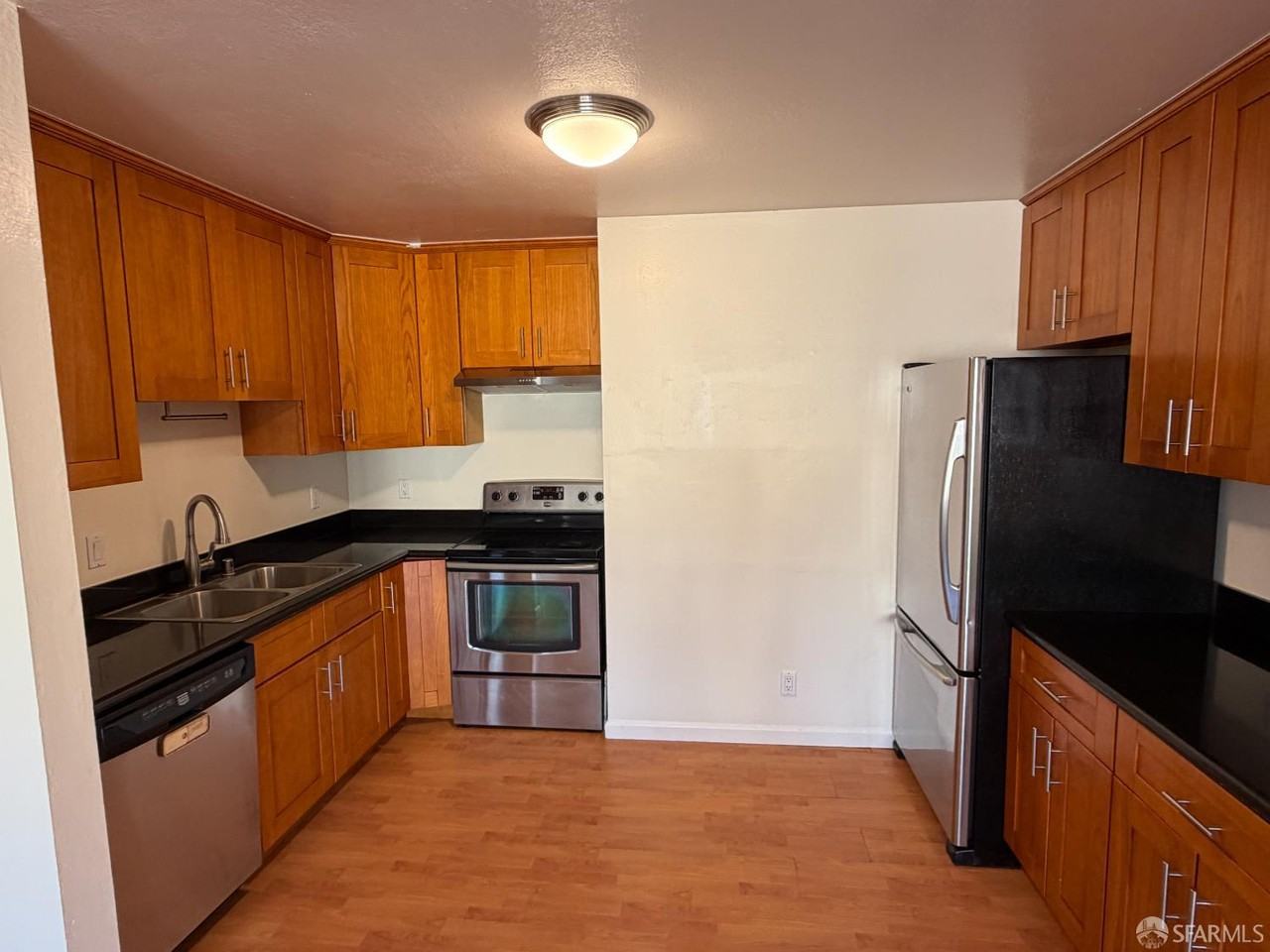 527 6th Avenue #527-3 - Photo 3 of 7