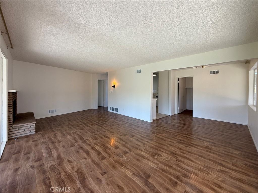 9822 Joyzelle Dr #9822 - Photo 6 of 15