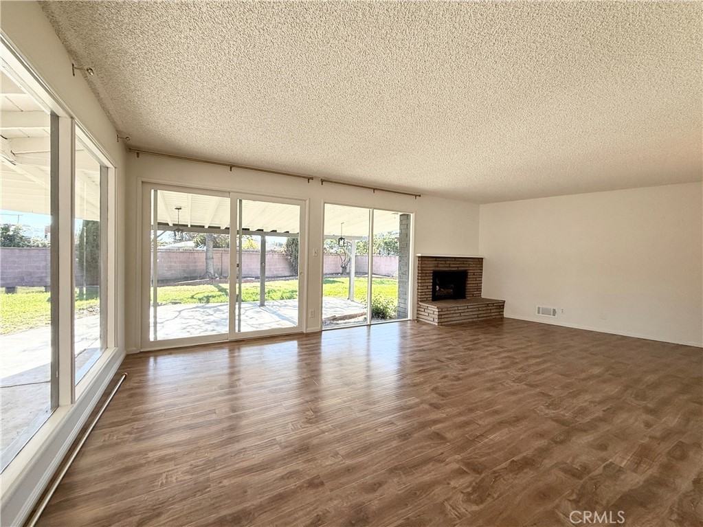 9822 Joyzelle Dr #9822 - Photo 7 of 15